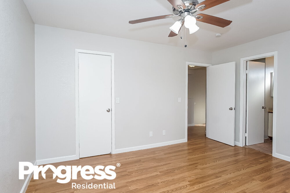 Building Photo - 827 Schooner Dr