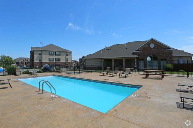 Highland Ridge Apartments Manhattan, KS Apartment Finder