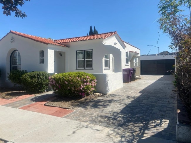 Building Photo - 1346 Granada Ave