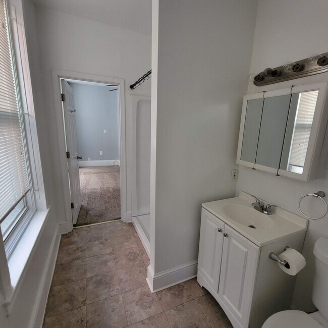 Building Photo - 7128 Boyer St