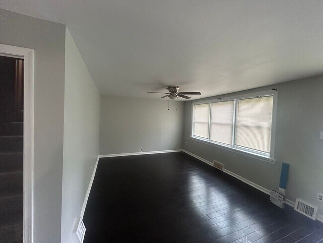 Building Photo - Beautiful Home in Northeast Philly