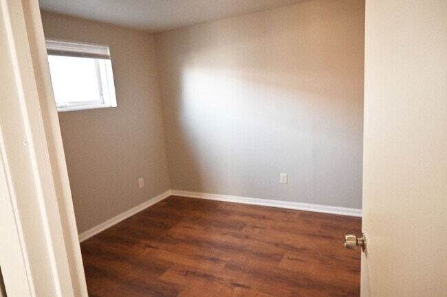 Floorplan - Benson Crest Apartments