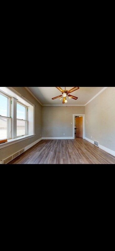 Building Photo - 228 Wilson Ave SW