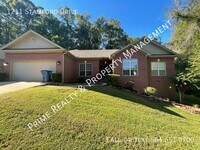Building Photo - 1211 Stamford Dr