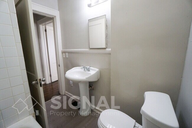 Building Photo - 7801 6th Ave S