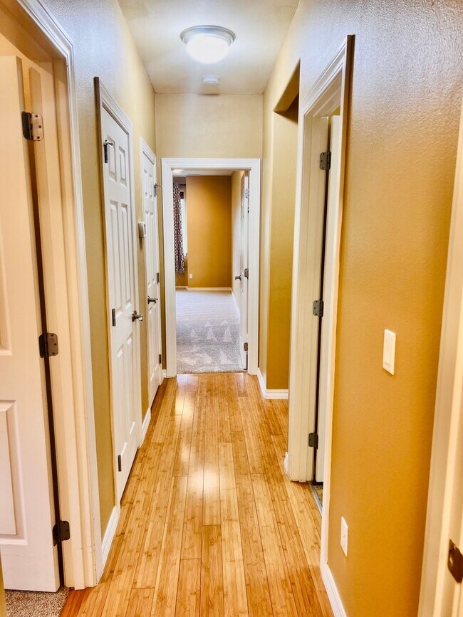 Building Photo - 8333 Camano Loop NE
