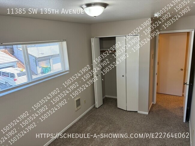 Building Photo - 11385 SW 135th Ave