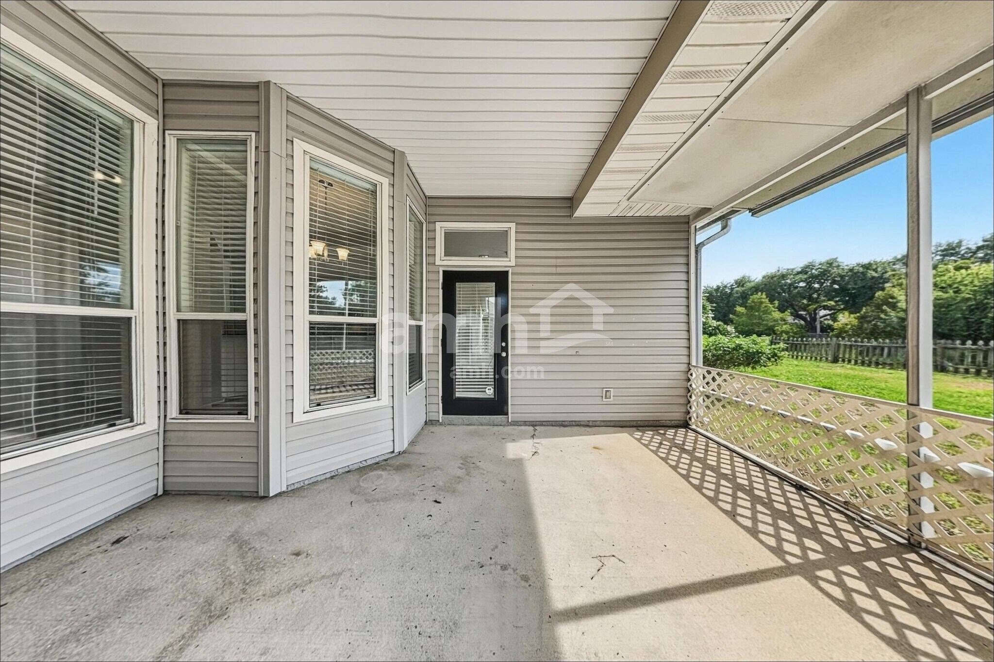 Building Photo - 157 N Lake Cunningham Ave