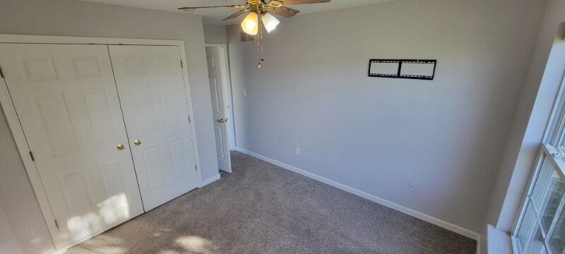 Building Photo - 265 S Ember Dr
