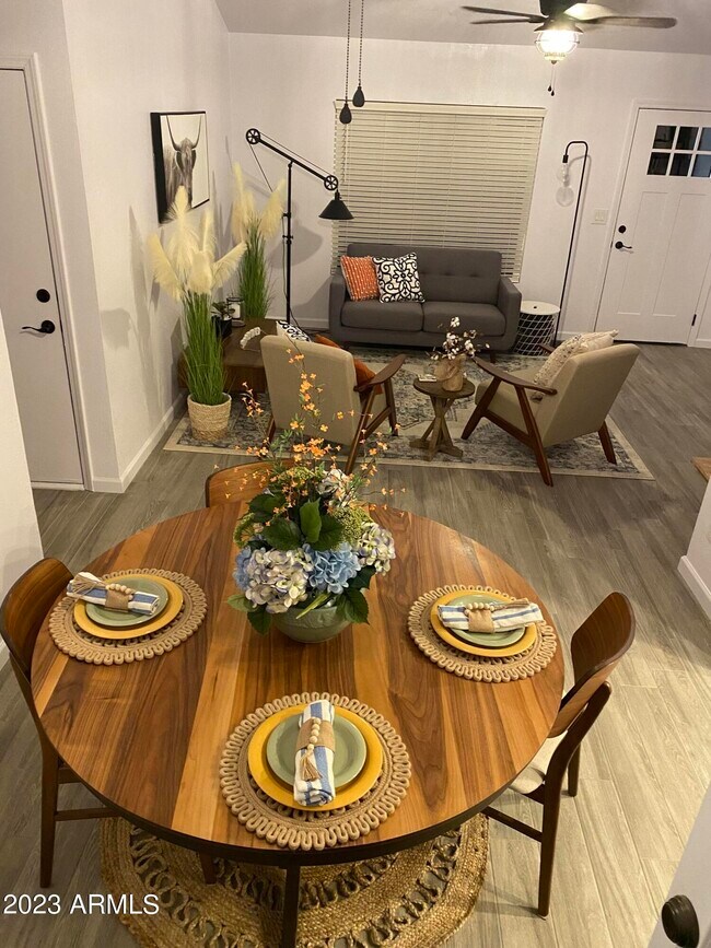 Building Photo - 7209 S Butte Ave