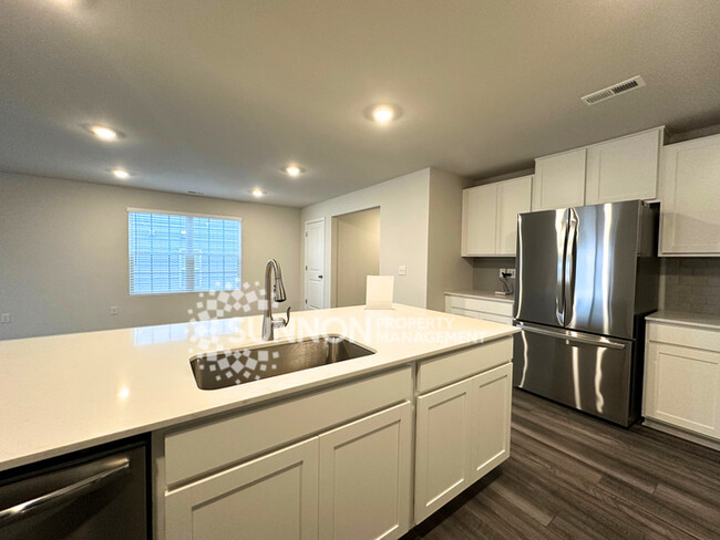 Building Photo - Brand-New 5-Bed Home with Basement & Flex ...