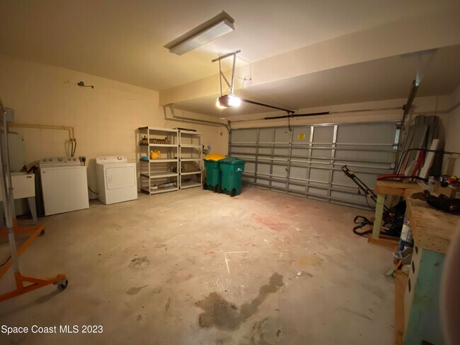 Building Photo - 6124 Serene Pl