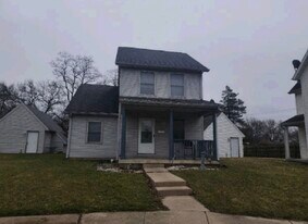 Building Photo - 1318 Nelle St