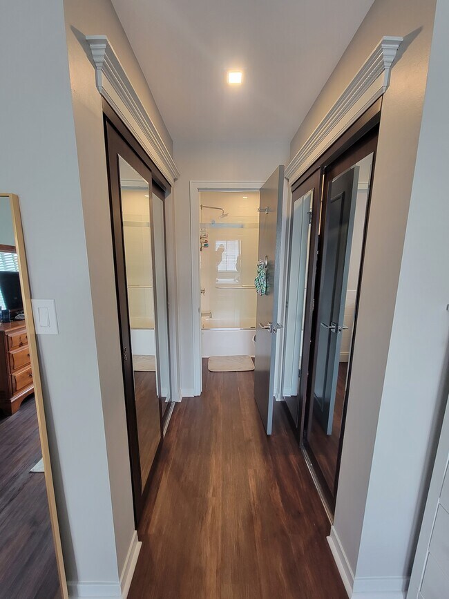 Two closets! - 23 Andrew Pl