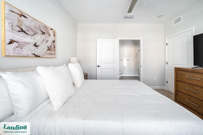 Building Photo - 84 San Filippo Dr SE