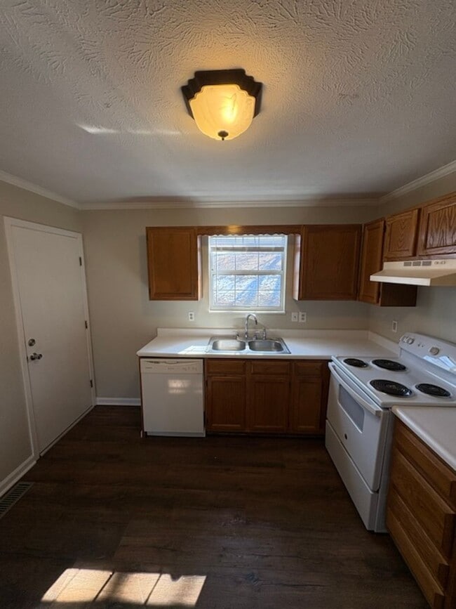 Building Photo - 4051 Wynn St