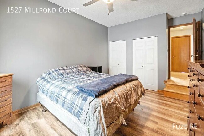 Building Photo - 1527 Millpond Ct