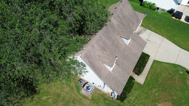 Building Photo - 1107 Falling Tree Ct