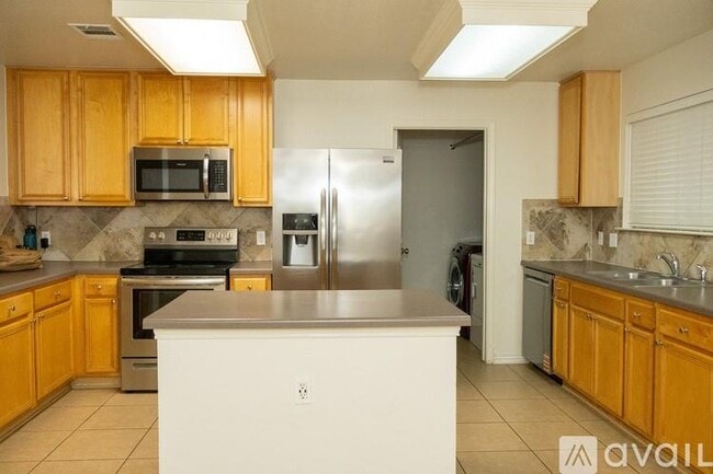 Building Photo - 1613 Apollo Cir