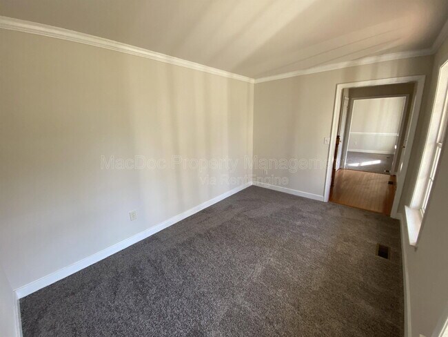 Building Photo - 4106 Parapet Ct