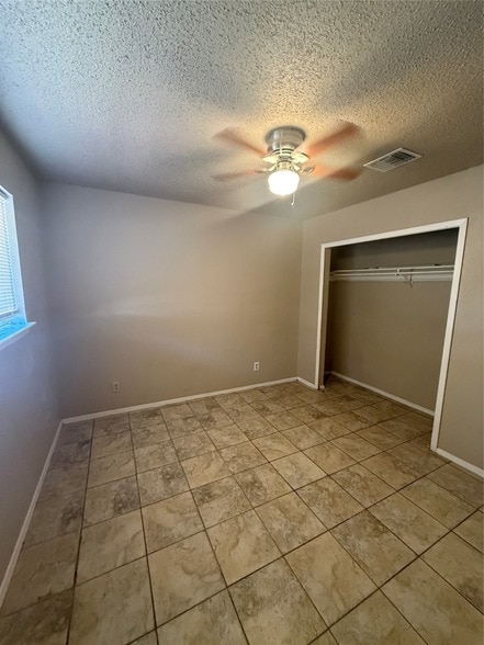 Building Photo - 5207 Sweetwind Ln