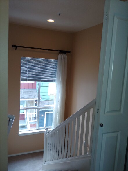 Building Photo - 9053 161st Ct NE