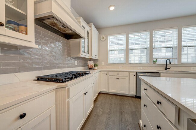 Building Photo - 12544 Ovation Dr