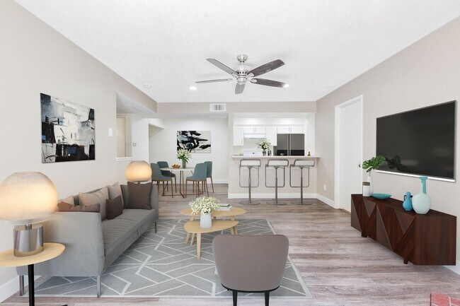 Interior Photo - 8182 Artesia Blvd