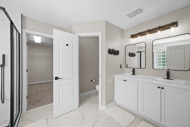 Building Photo - 4125 Palmetto Bay Dr