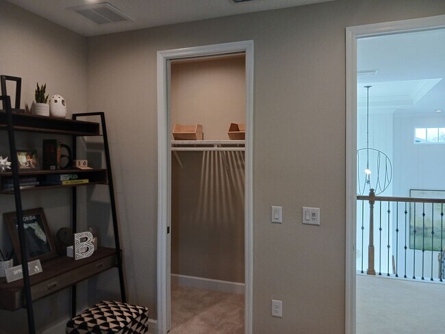 Building Photo - Here is your chance to live in Model Home!...