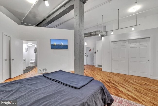 Building Photo - 428-40 N 13th St