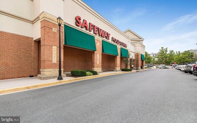 Building Photo - 913 Pleasant Dr