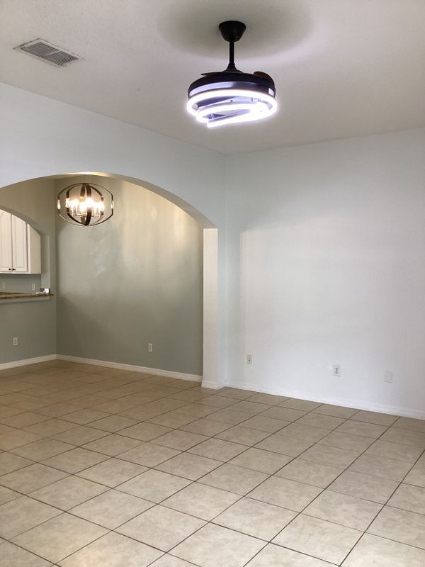 Building Photo - 11932 Deer Path Way
