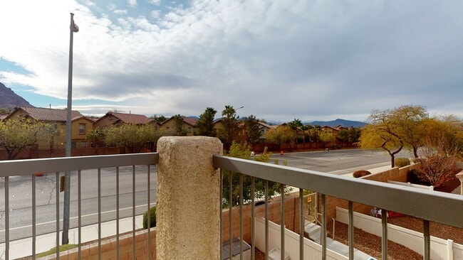 Building Photo - 2 Story Townhome located in Henderson