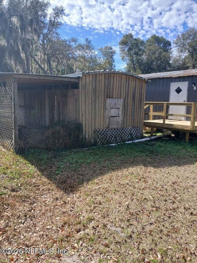 Building Photo - 104 Ash St