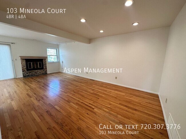 Building Photo - 103 Mineola Ct