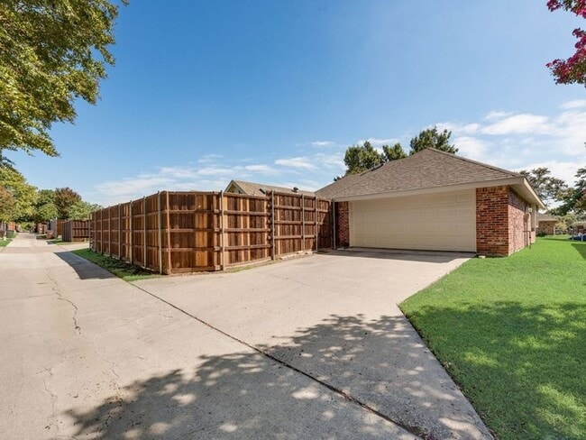 Building Photo - Beautiful west plano home Great neighborho...