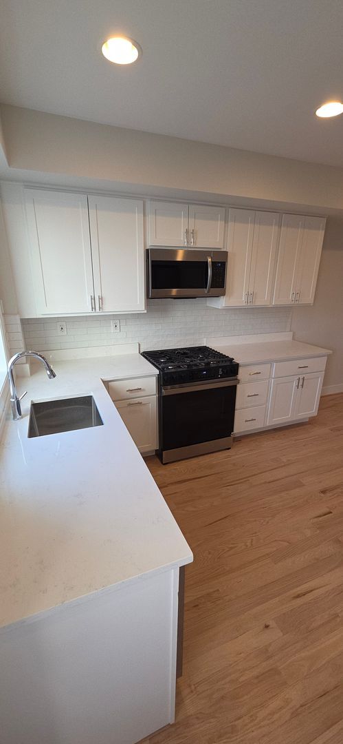 Building Photo - NEWLY RENOVATED HOME - Capitol Hill/Lincoln Park