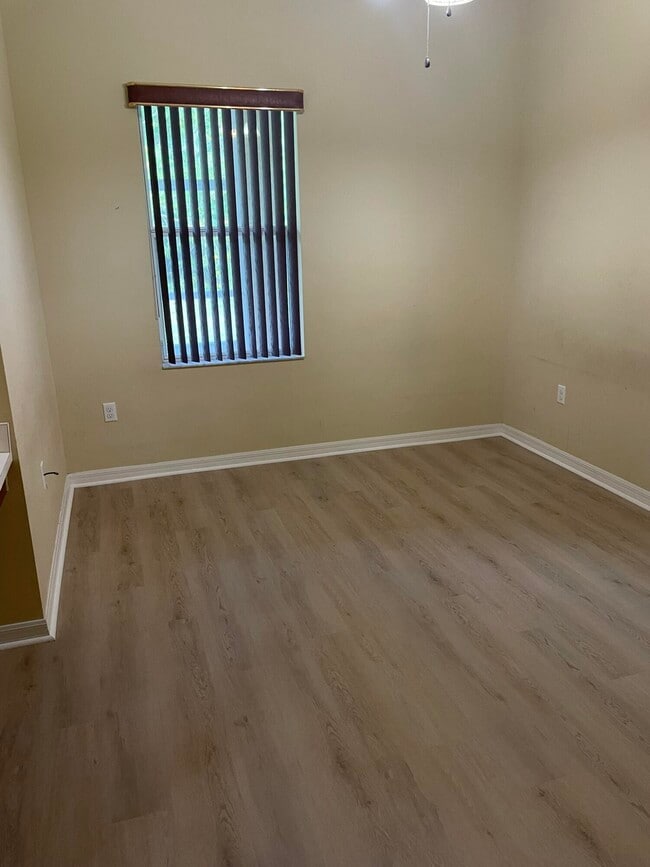 Building Photo - 5079 NW Fiddle Leaf Ct