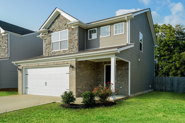 Building Photo - 1961 Drummond Dr