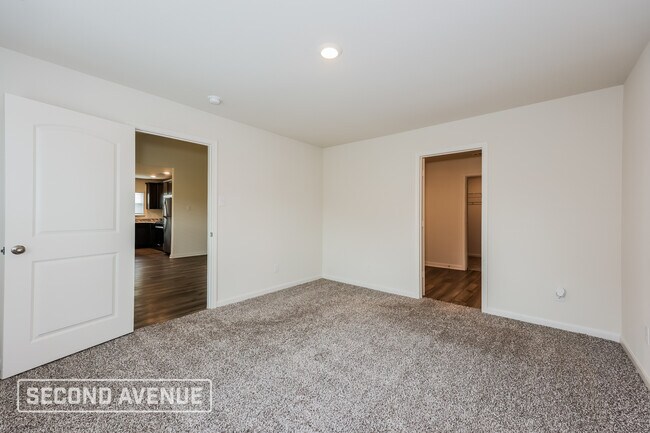 Building Photo - 415 Condie Russell Ave