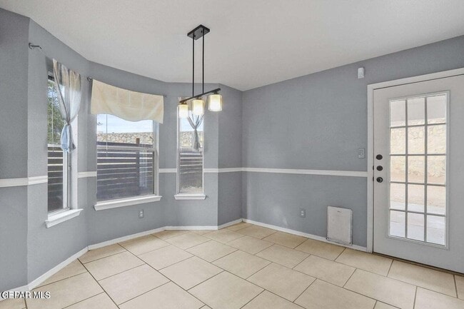 Building Photo - 653 Pete Payan Dr