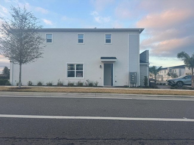 Building Photo - 240 Bogey Dr