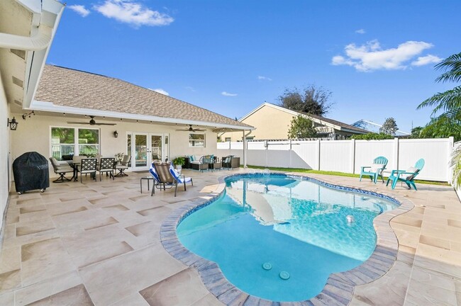 Building Photo - 6357 Terra Rosa Cir