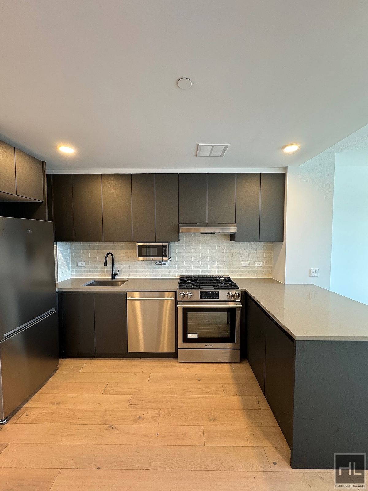 Building Photo - NORTHERN BOULEVARD