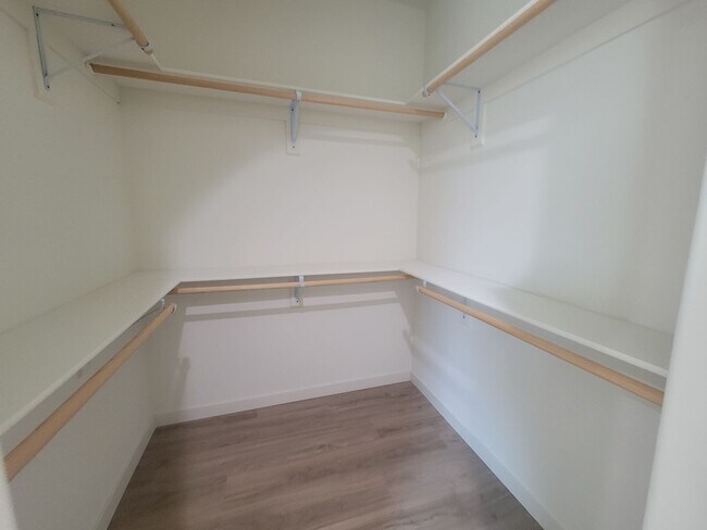 Building Photo - 8414 Grandy St