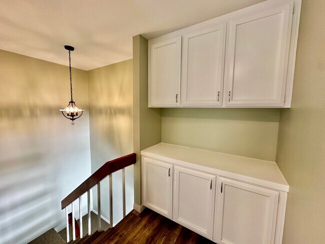 Building Photo - Stunning Upgraded Townhome in Rancho Berna...