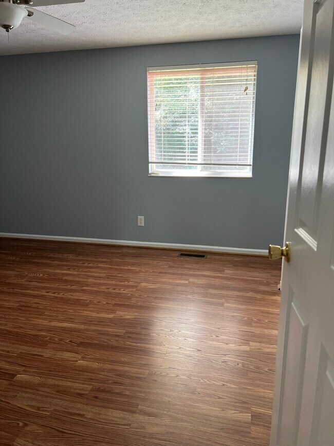 Building Photo - 13514 Steeplechase Dr