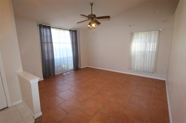 Building Photo - 476 Wexdon Ct