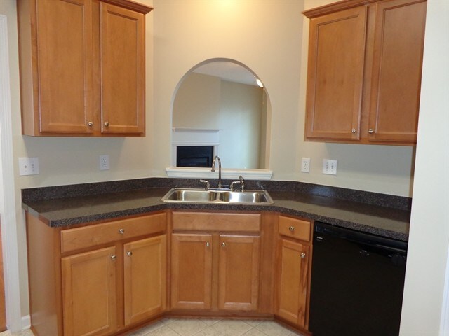 Building Photo - 8119 Willowbank Way